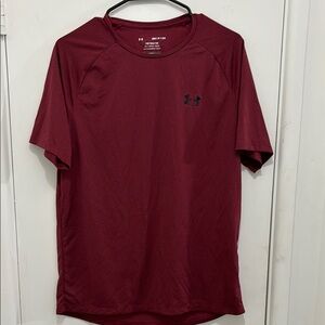 Under Armour Men's Maroon T-Shirt
